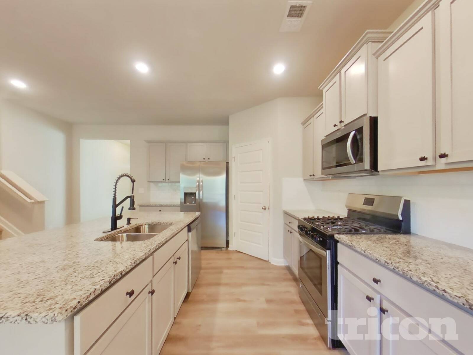 Building Photo - 767 Humphry Dr