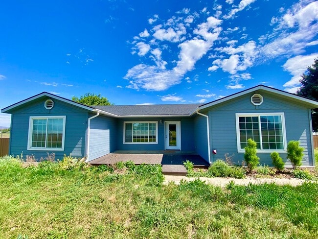 Building Photo - 3 Bedroom Home in Rural West Valley