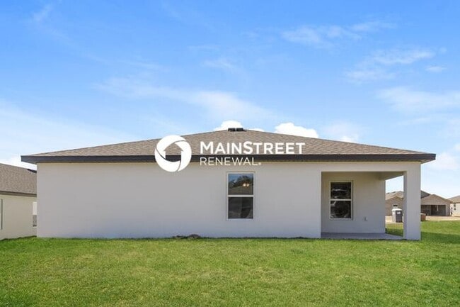 Building Photo - 5 Bedroom Pet-Friendly Home in Mascotte, FL with Main Street Renewal