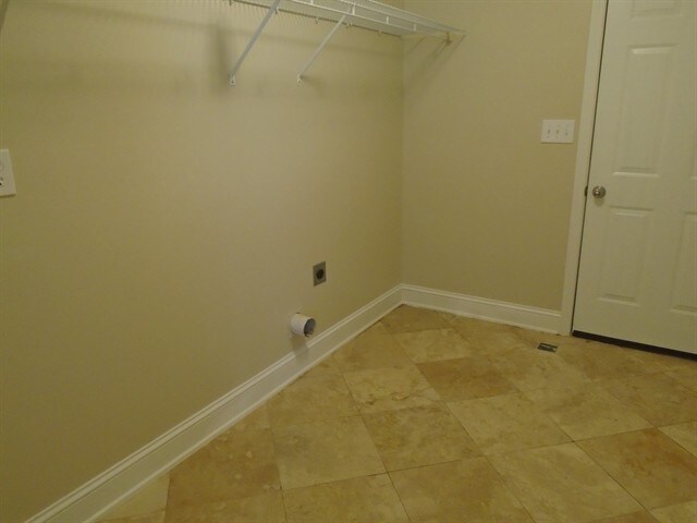 Building Photo - 120 Blue Smoke Trail