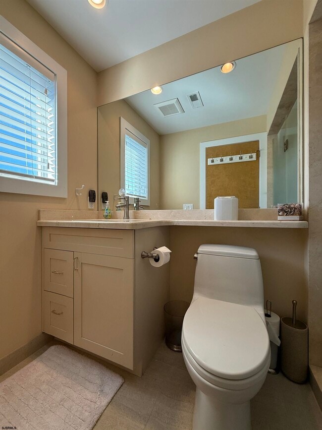 Building Photo - 103 S Andover Ave