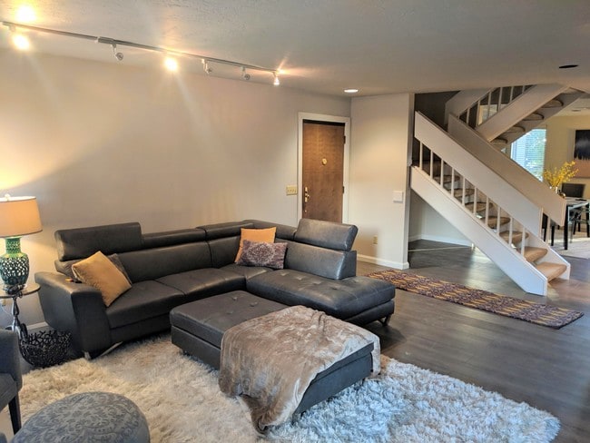 Building Photo - 600 NW 4th St