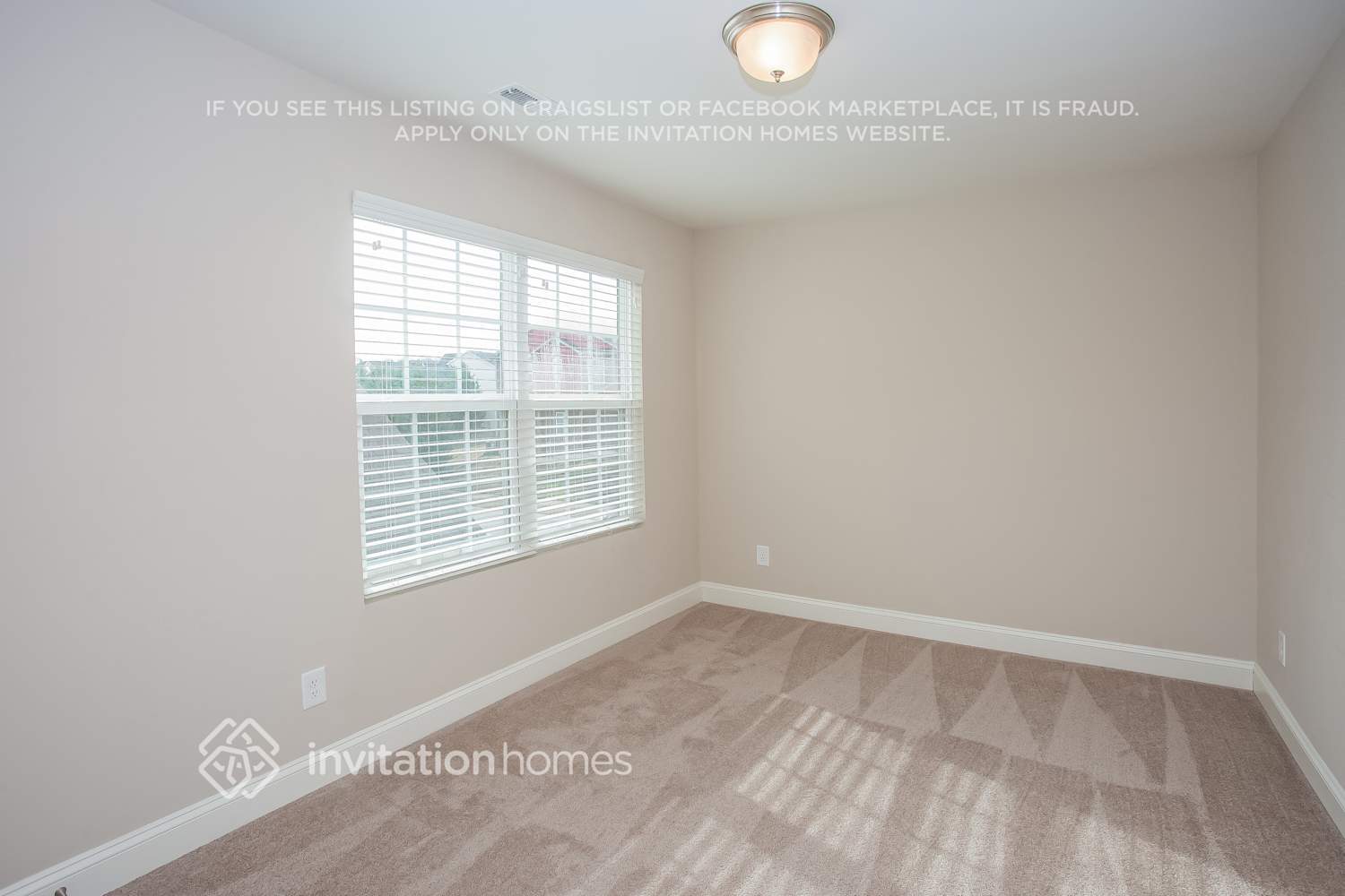 Building Photo - 112 Four Seasons Way