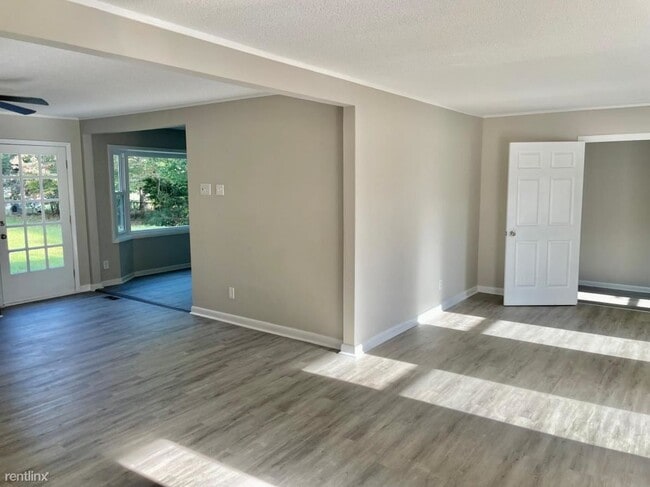 Building Photo - 3 br, 2 bath House - 518 Platinum St