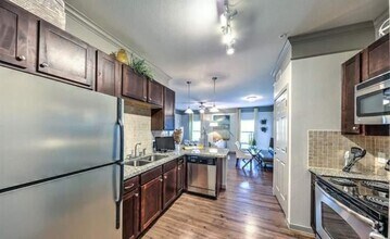 Building Photo - 3 bedroom in Katy TX 77450