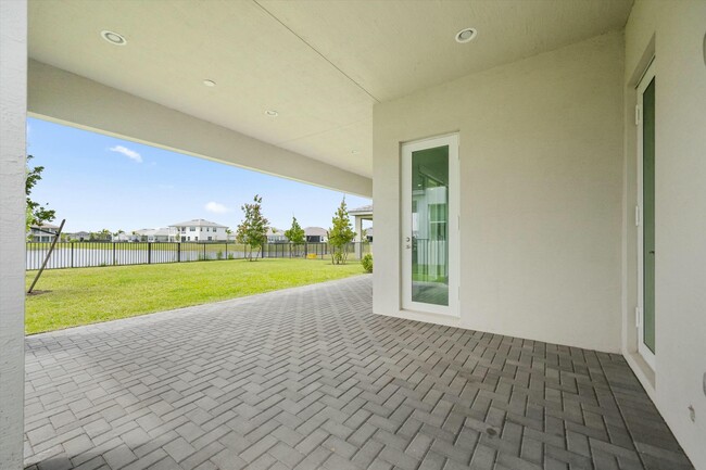 Building Photo - 14964 RedCove Pl
