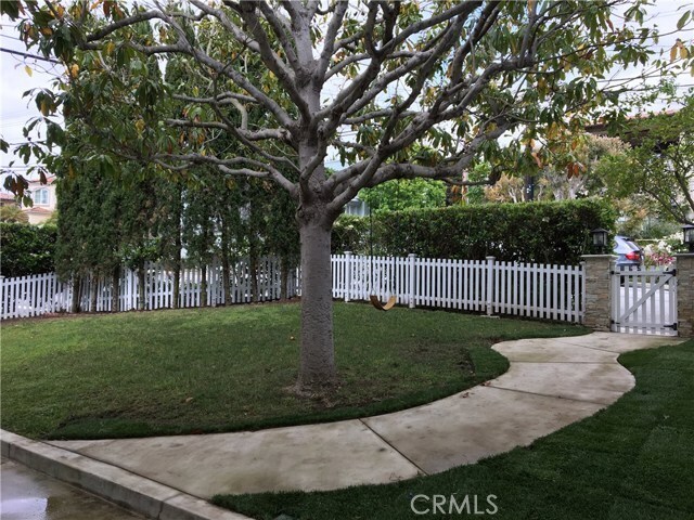 Building Photo - 952 2nd St.