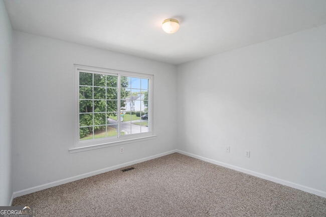 Building Photo - 2121 Cumberland Creek Trail SW