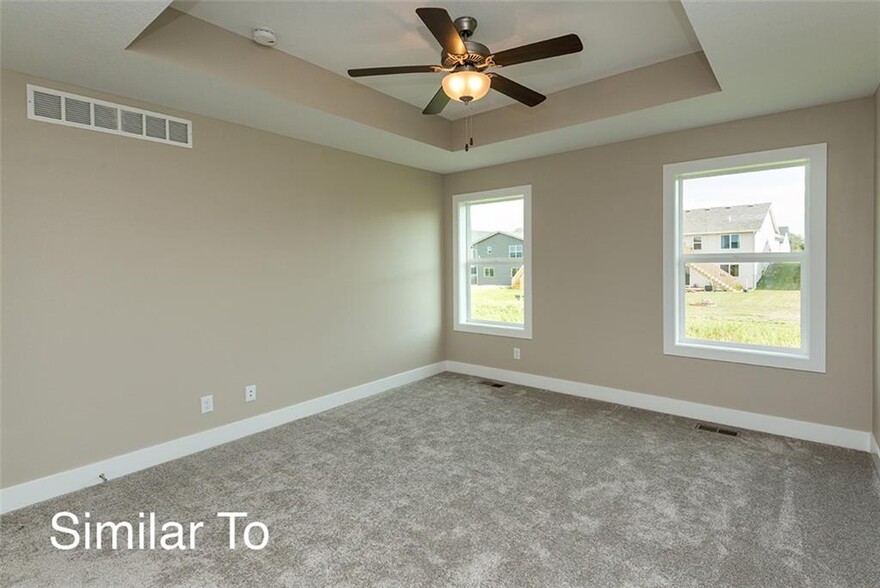Building Photo - 313 NE Meadow Ln