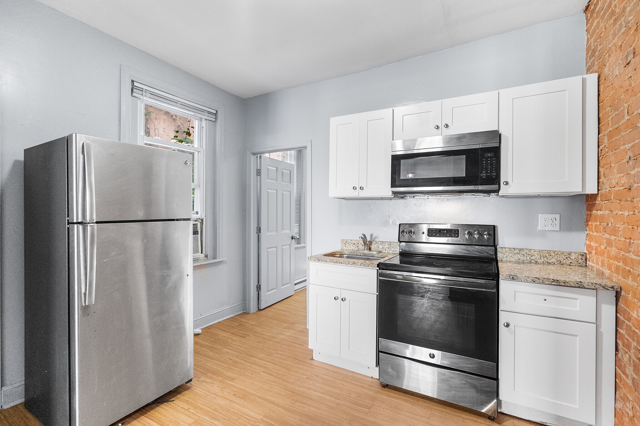 Building Photo - 1624 Edgley St