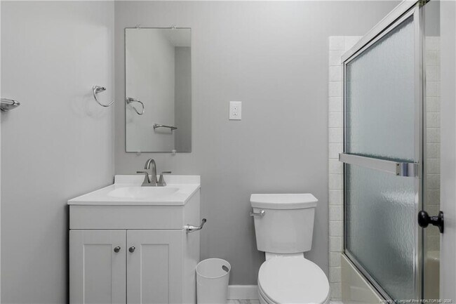 Building Photo - 1829 Martindale Dr