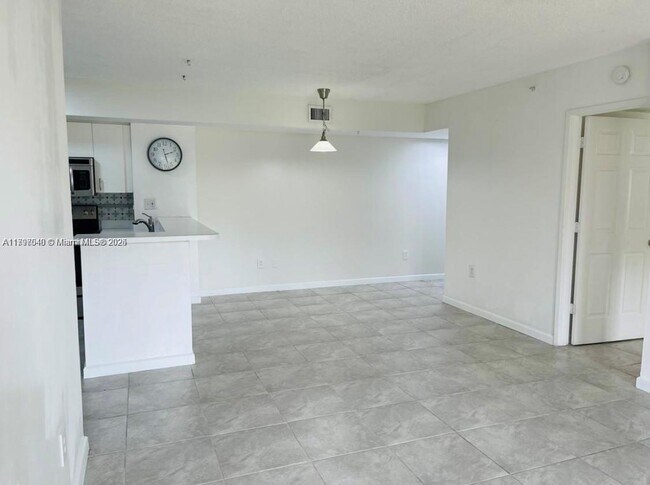 Building Photo - 2600 S University Dr