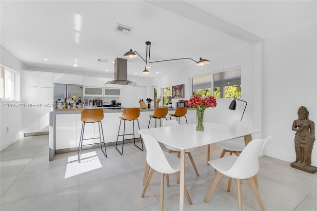 Building Photo - 7465 SW 135th St