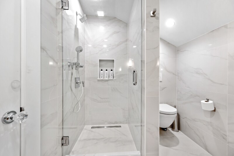 Building Photo - 30 E Main St