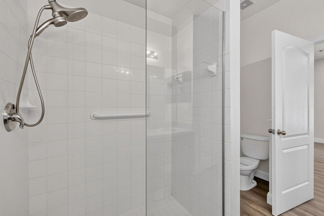 Building Photo - 3/2 Home on a Cul-de-Sac with Beautiful Yard!