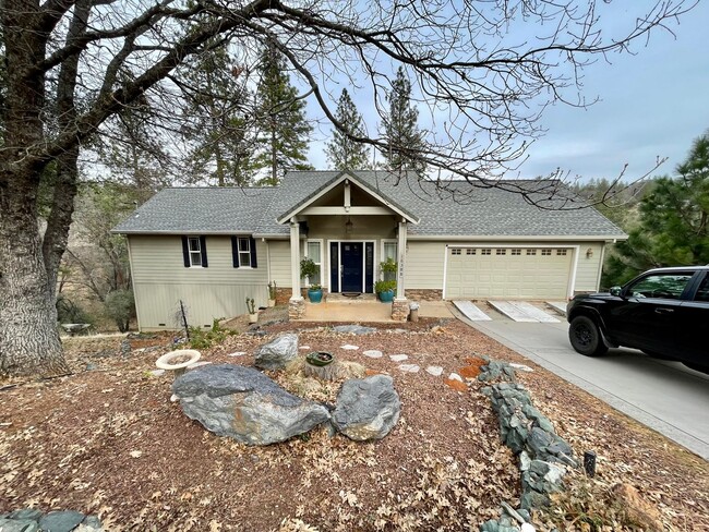 Primary Photo - Charming Alta Sierra Home