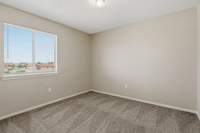 Building Photo - 14160 Lasso Rock Dr