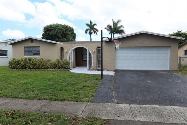 Building Photo - 9220 SW 56th St