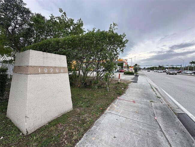 Building Photo - 10900 SW 104th St