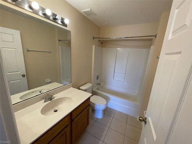 Building Photo - 3308 42nd St SW