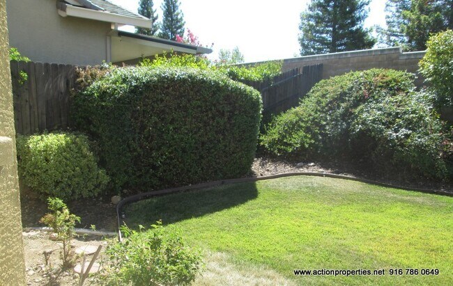 Building Photo - East Roseville, New Carpet * Paint, 2657sq...