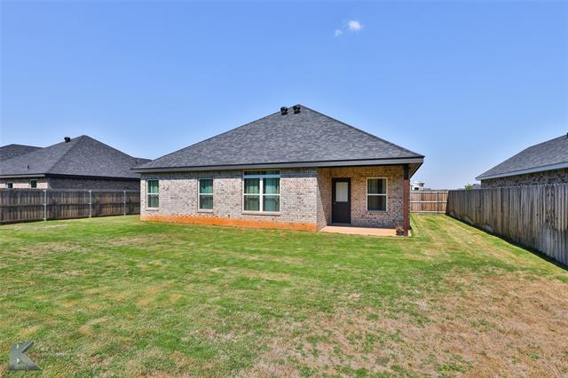 Building Photo - 5433 Fallbrook Dr