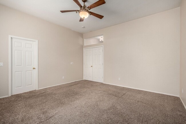 Building Photo - 5 Bedroom home in Chandler