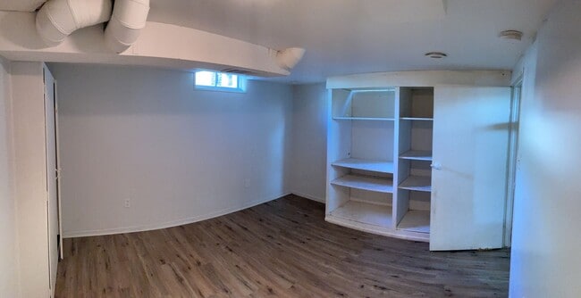 Building Photo - Plenty of Space in this Ranch Home