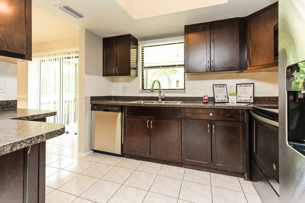 Building Photo - 1138 SE 13th St