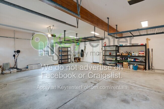 Building Photo - 124 Tomlinson Dr