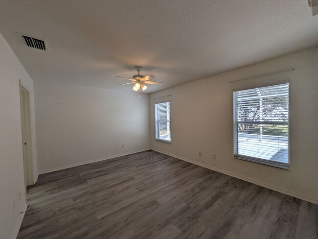 Building Photo - Lovely 3/2/2 Citrus Springs home with Hot Tub