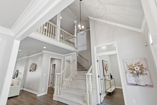 Building Photo - 408 W Fairway Ct