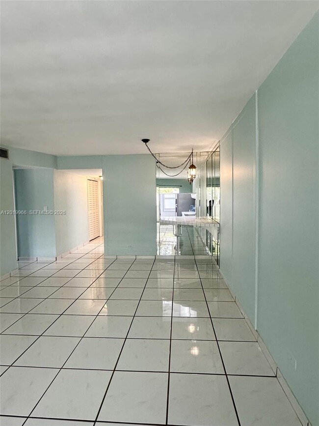 Building Photo - 300 Galen Dr