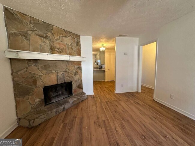 Building Photo - 5172 Ridge Forest Dr