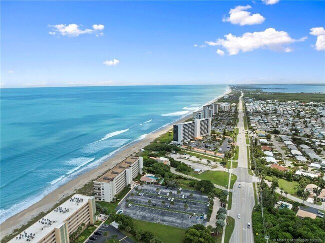 Building Photo - 10310 S Ocean Dr