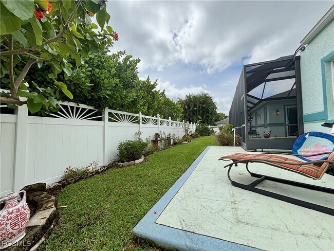 Building Photo - 14791 Royal Oak Ct
