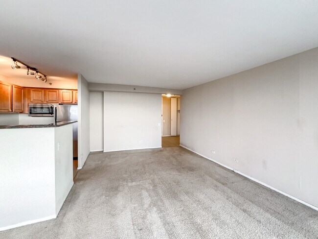 Building Photo - 4334 N Hazel St