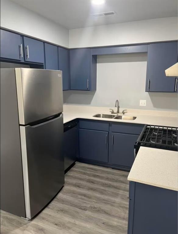 Building Photo - 1701 N Lewis Ave