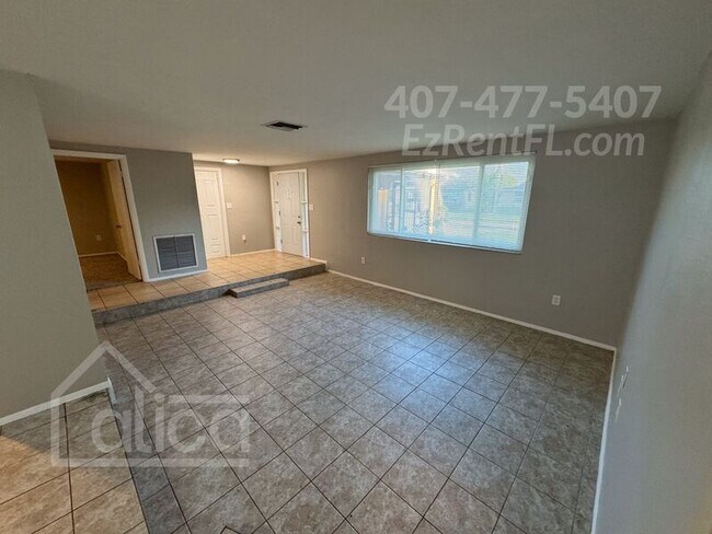 Building Photo - 5631 Canosa Dr