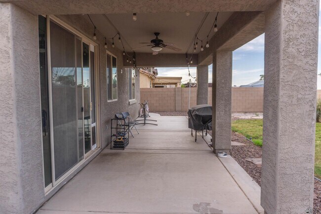 Building Photo - 6722 E 35th St