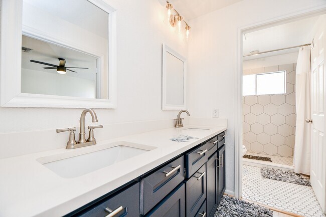 Building Photo - 2626 Bering Dr