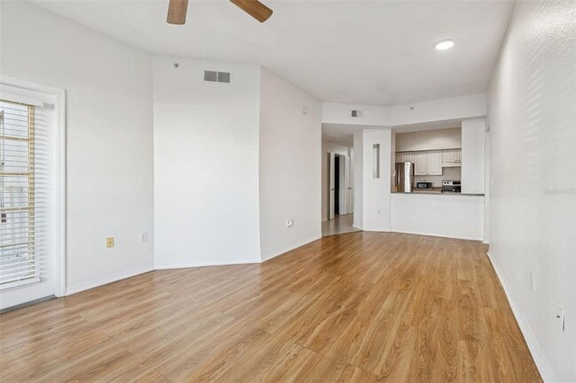 Building Photo - 501 S Moody Ave