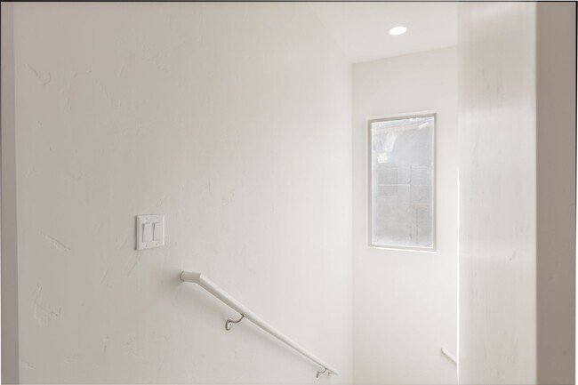 Building Photo - 2027 W 380 S
