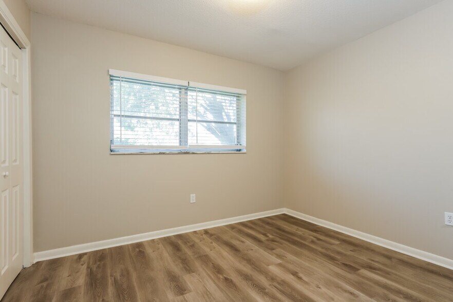 Building Photo - 1212 Hunt Ave