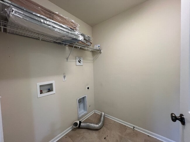 Building Photo - 105 Wando View Way