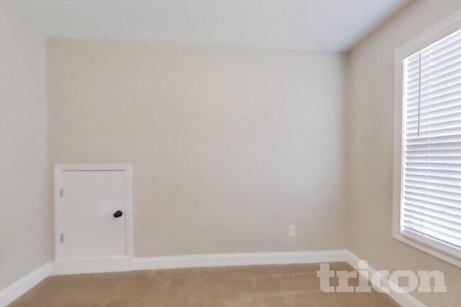Building Photo - 268 Cranbrooke Dr
