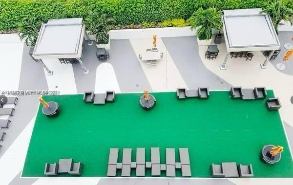 Building Photo - 1871 NW S River Dr