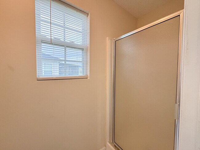 Building Photo - 5021 Scotch Pine Ave