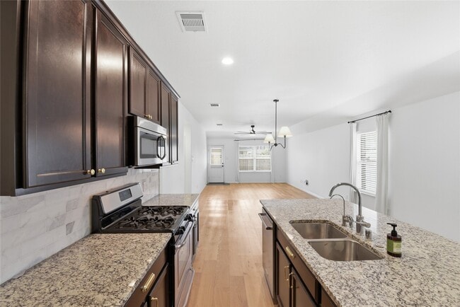 Building Photo - 1617 Park Promenade Pl