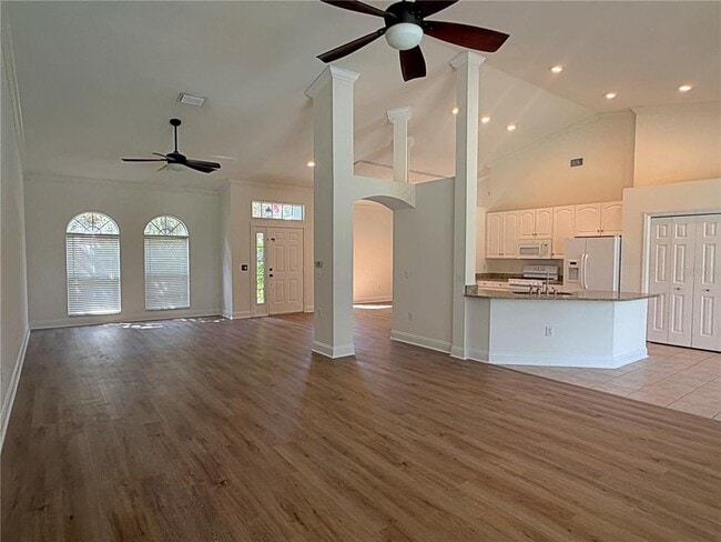 Building Photo - 14832 Heronglen Dr